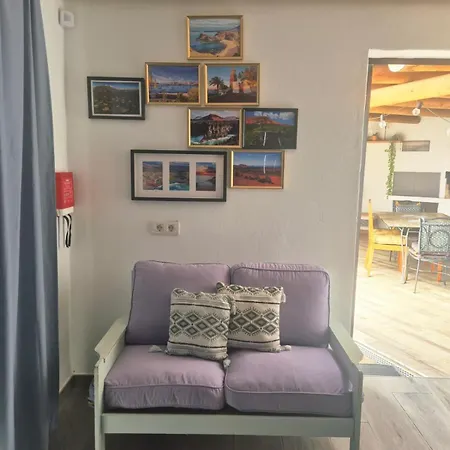 Detached With Stunning Mountain And Sea Views, 14m Pool & Sunken Hot Tub Villa Puerto del Carmen (Lanzarote)