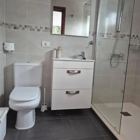 Villa Detached With Stunning Mountain And Sea Views, 14m Pool & Sunken Hot Tub Puerto del Carmen (Lanzarote)